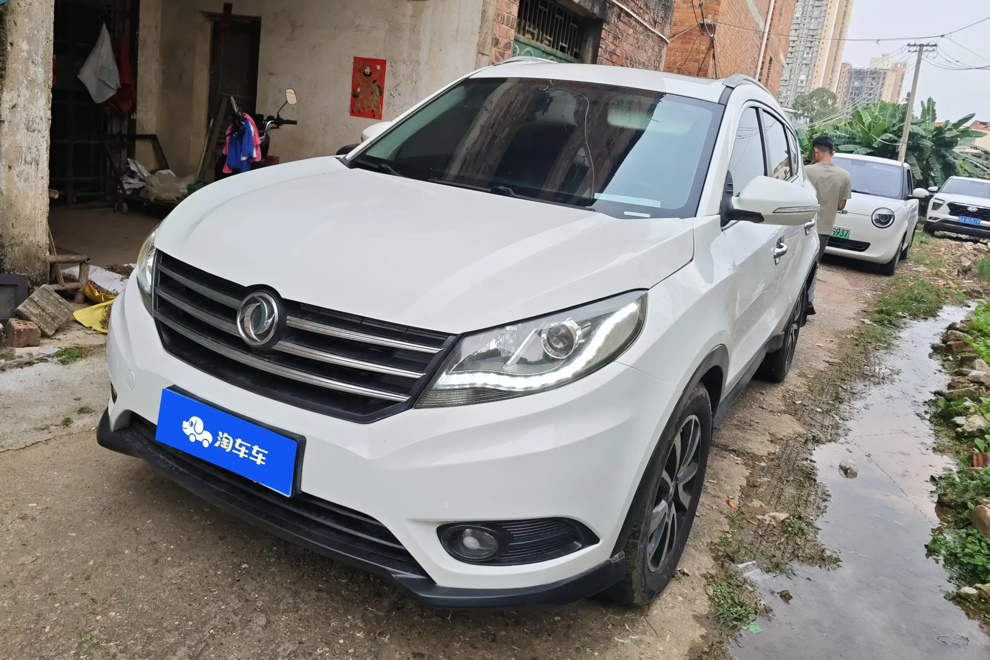 Dongfeng Fengon 580
