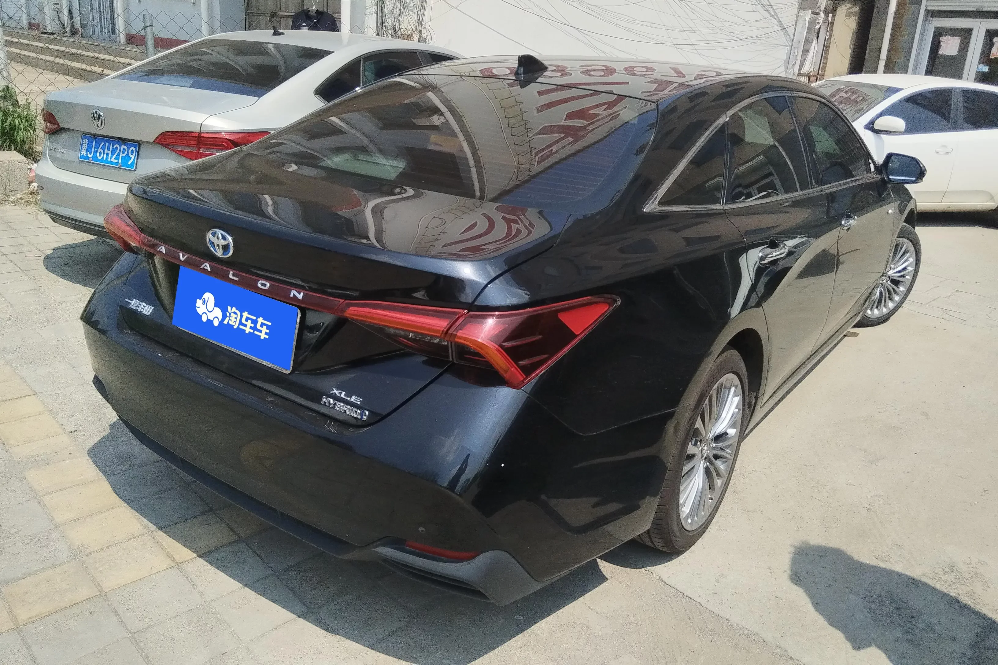 Toyota Avalon (asian dragon)