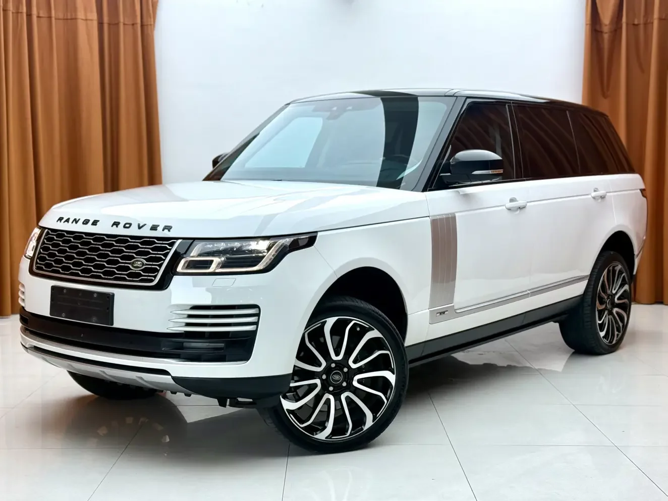 Land Rover range rover