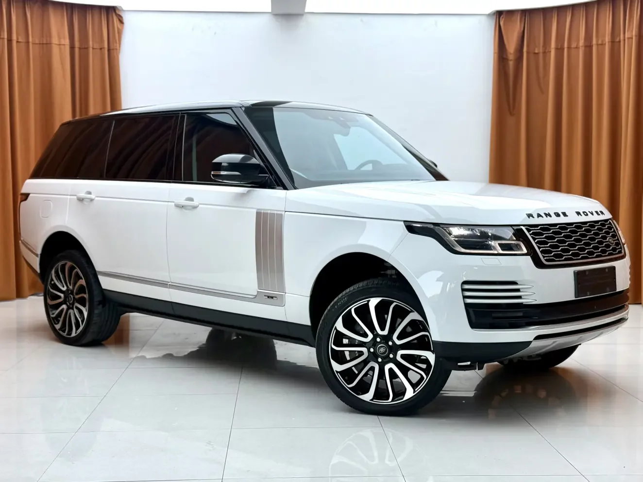 Land Rover range rover