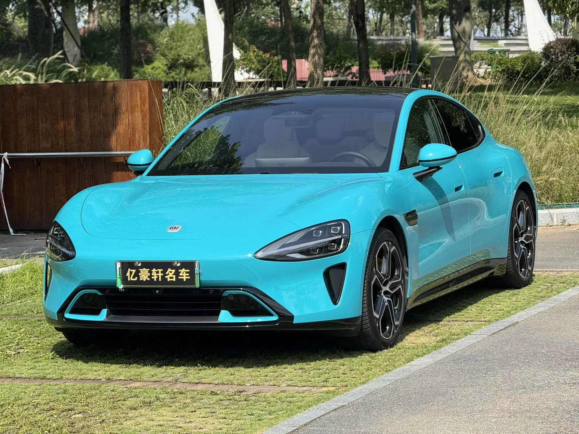 Xiaomi car Xiaomi SU7