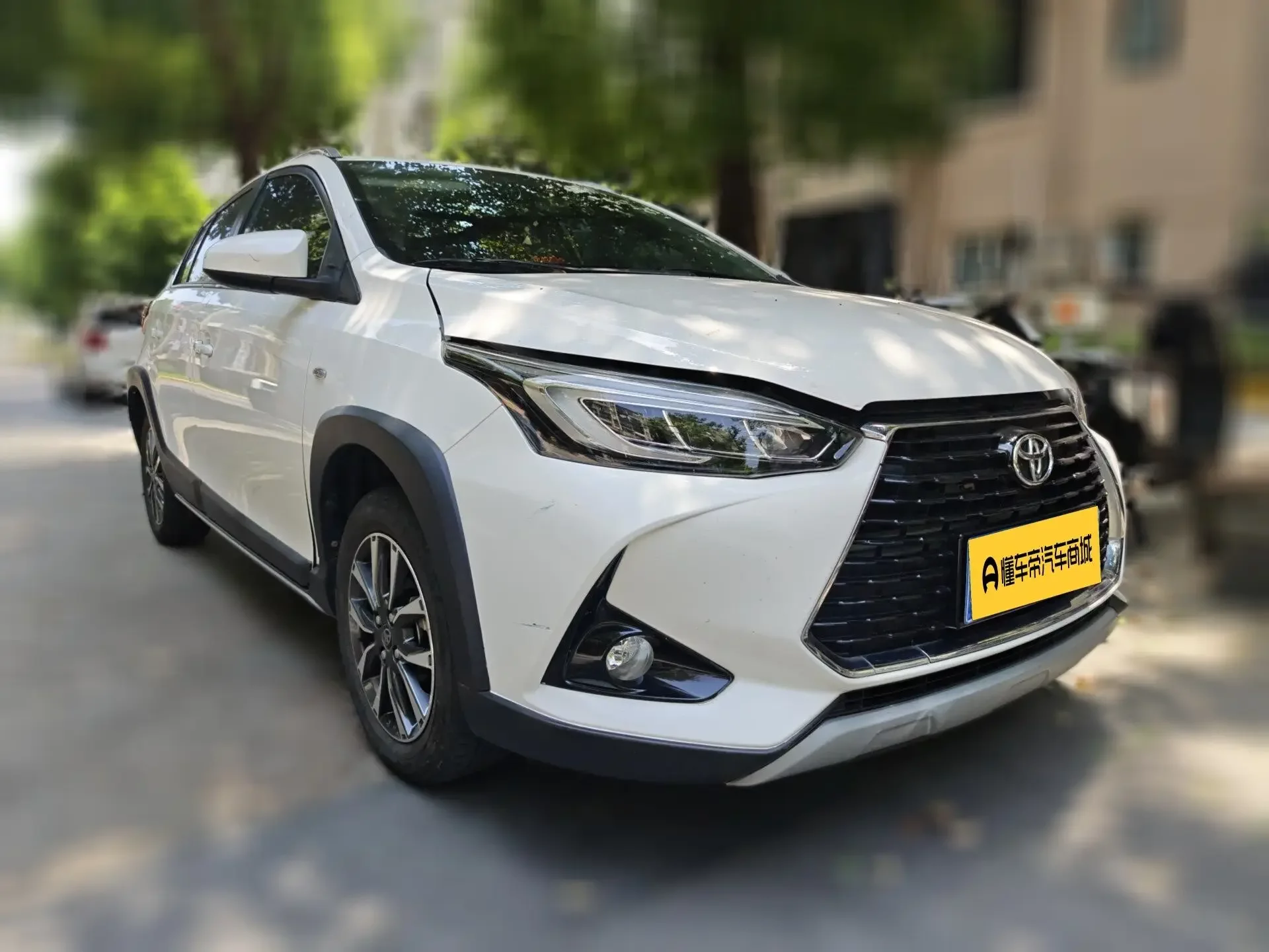 Toyota Yaris L