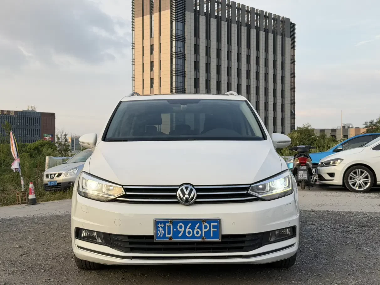 Volkswagen Touran L