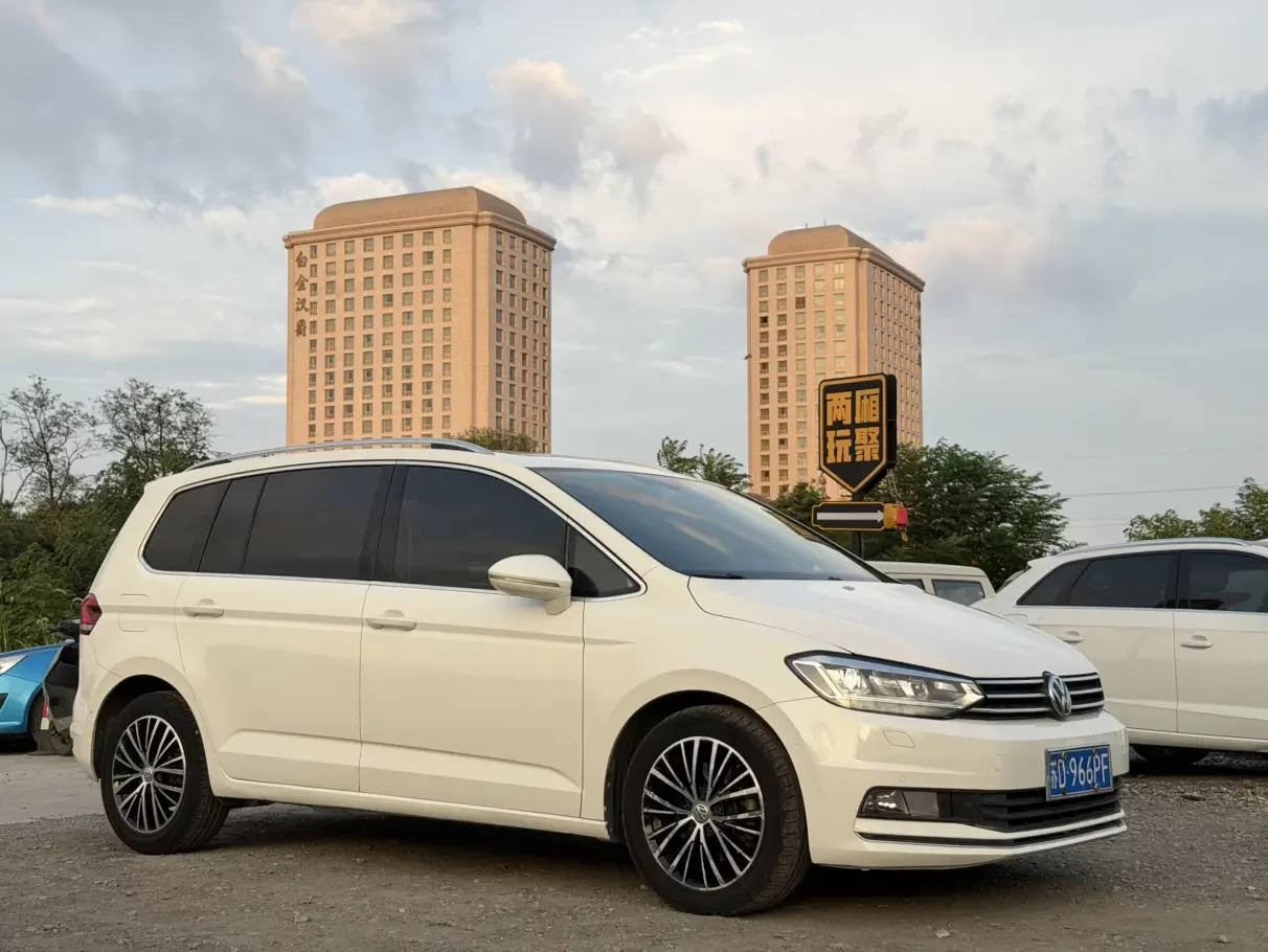 Volkswagen Touran L