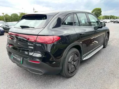 Mercedes-Benz EQE SUV
