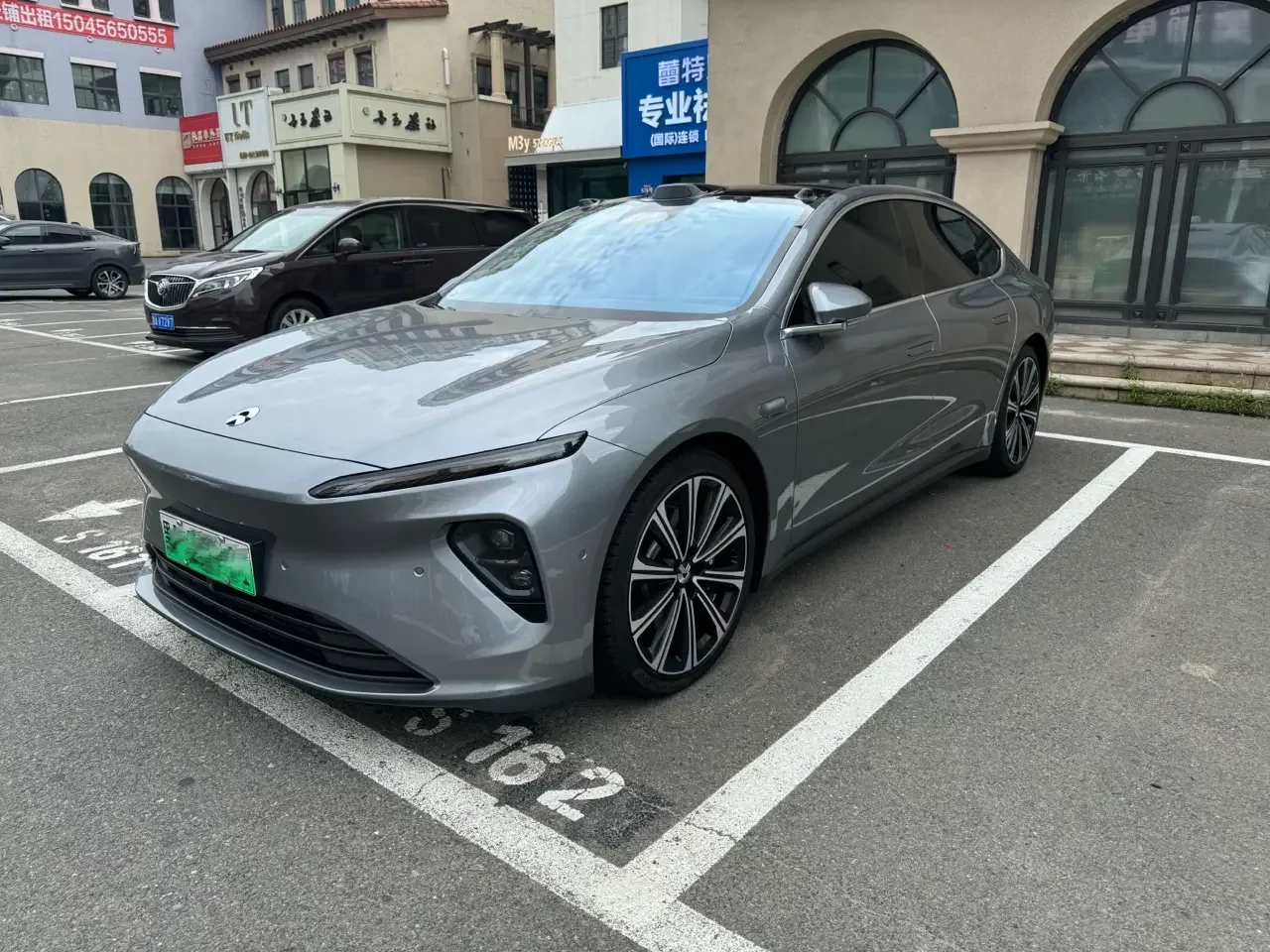 NIO ET7
