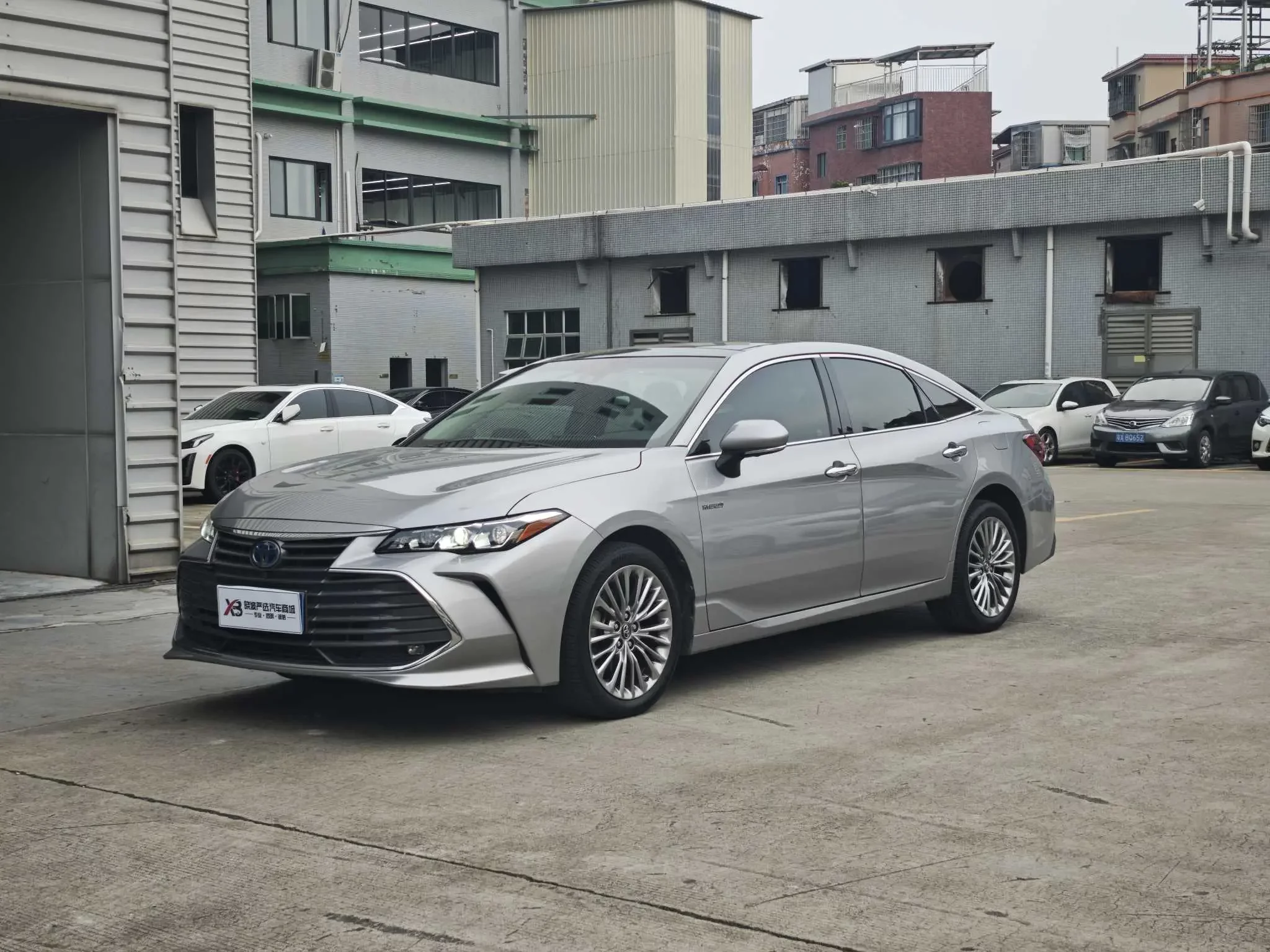 Toyota Avalon (asian dragon)
