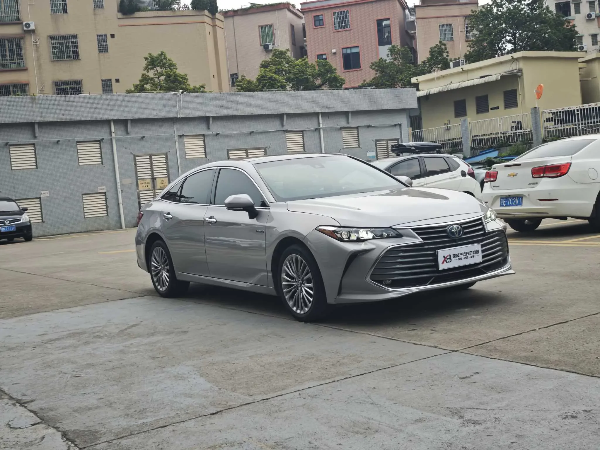 Toyota Avalon (asian dragon)