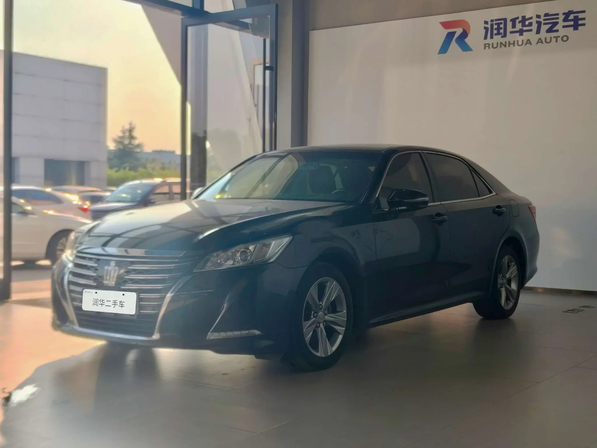 Toyota crown