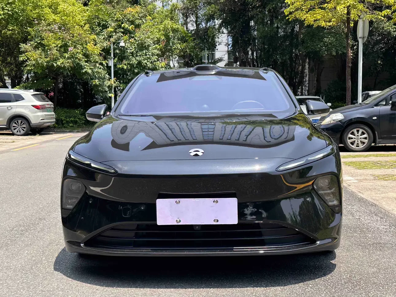 NIO ET7