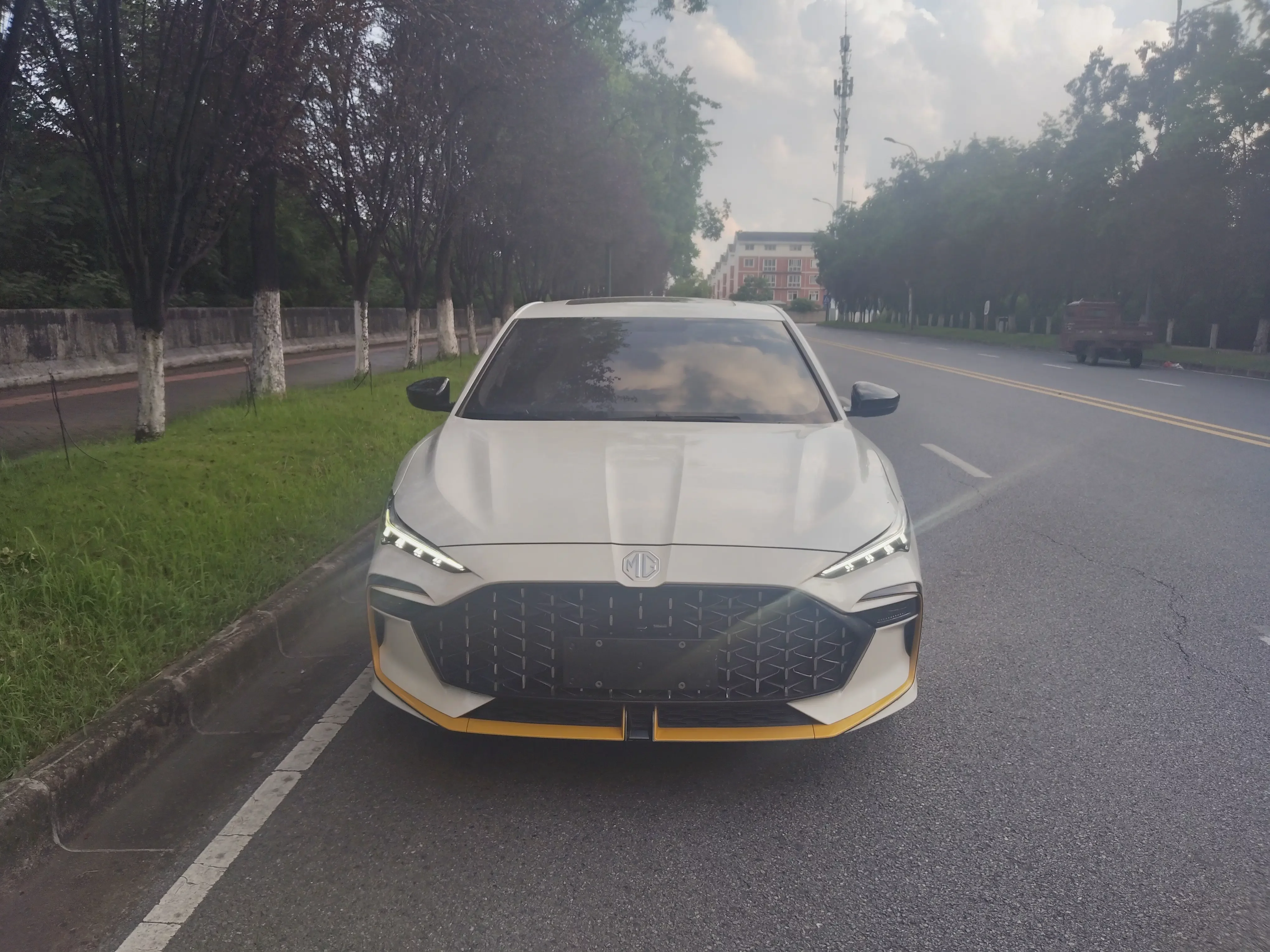 MG 6