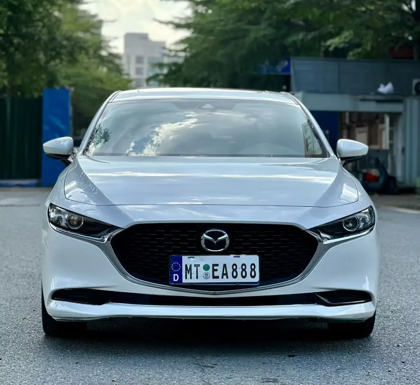 Mazda Axela (3)