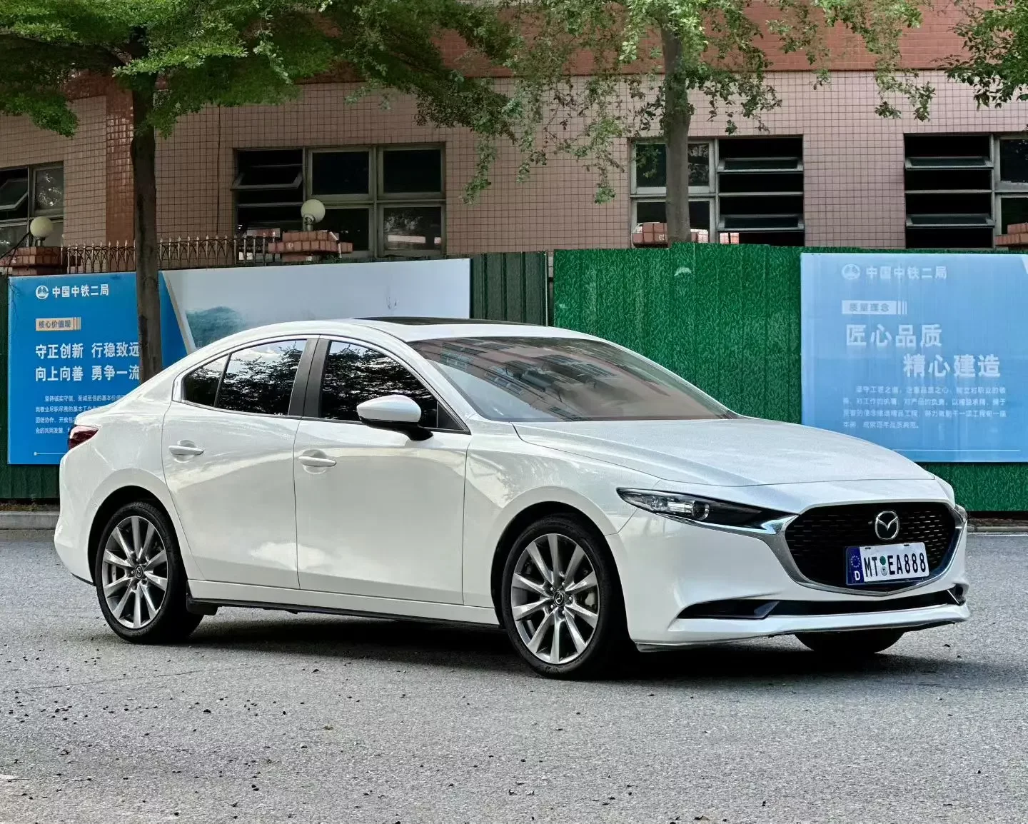 Mazda Axela (3)