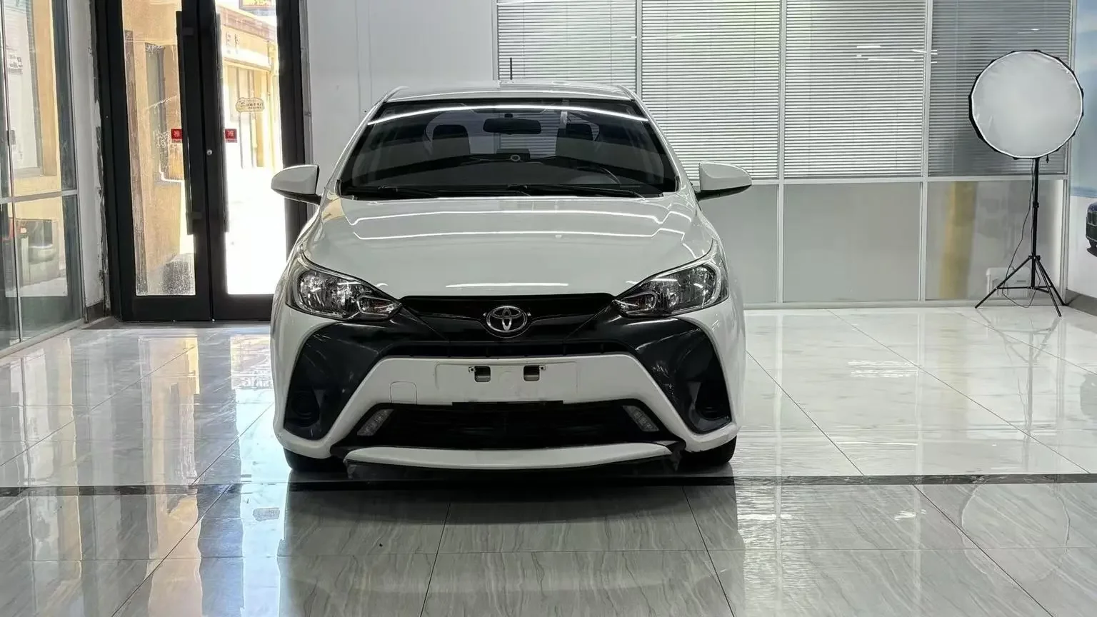 Toyota Yaris L
