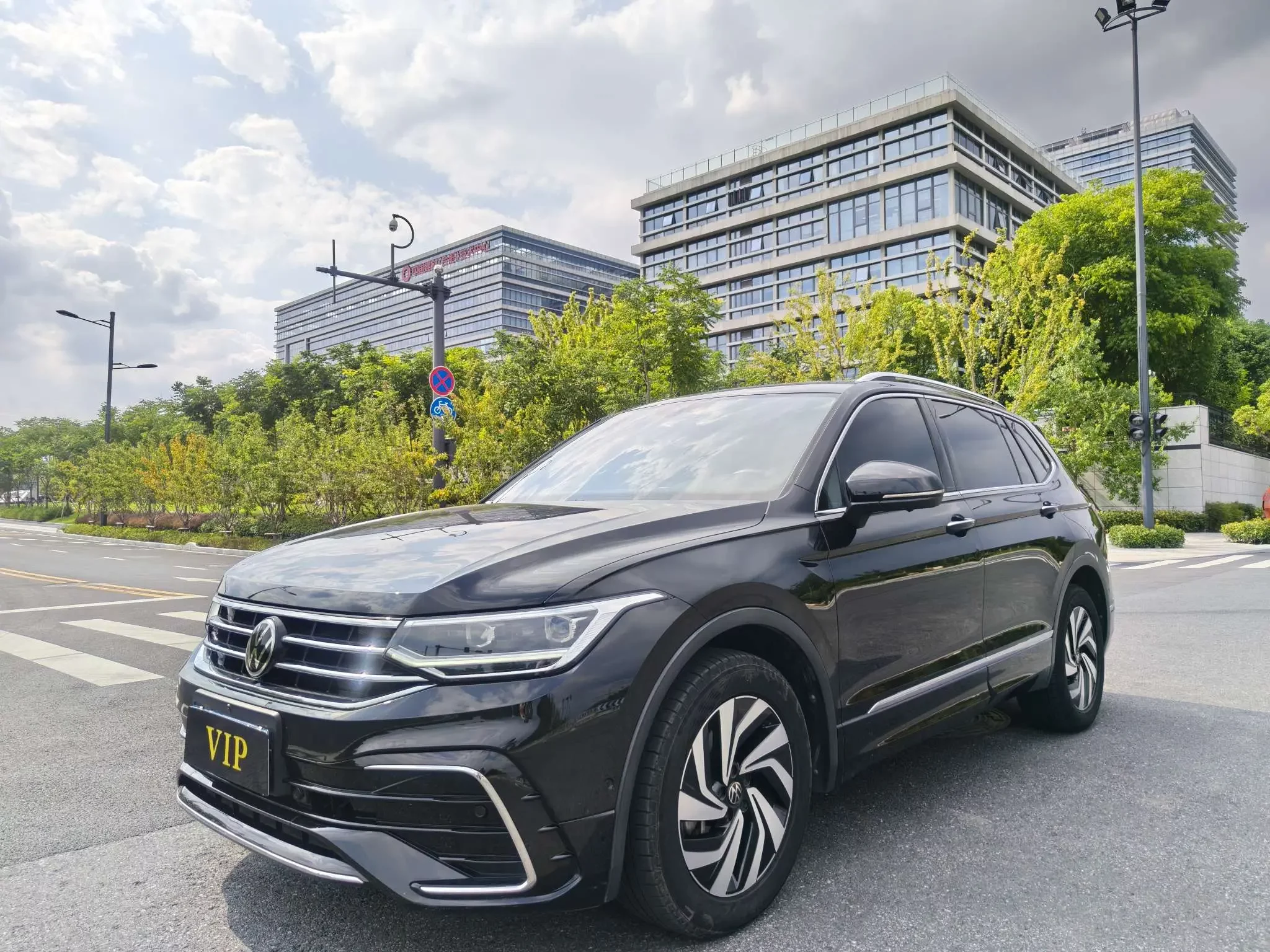 Volkswagen Tiguan L