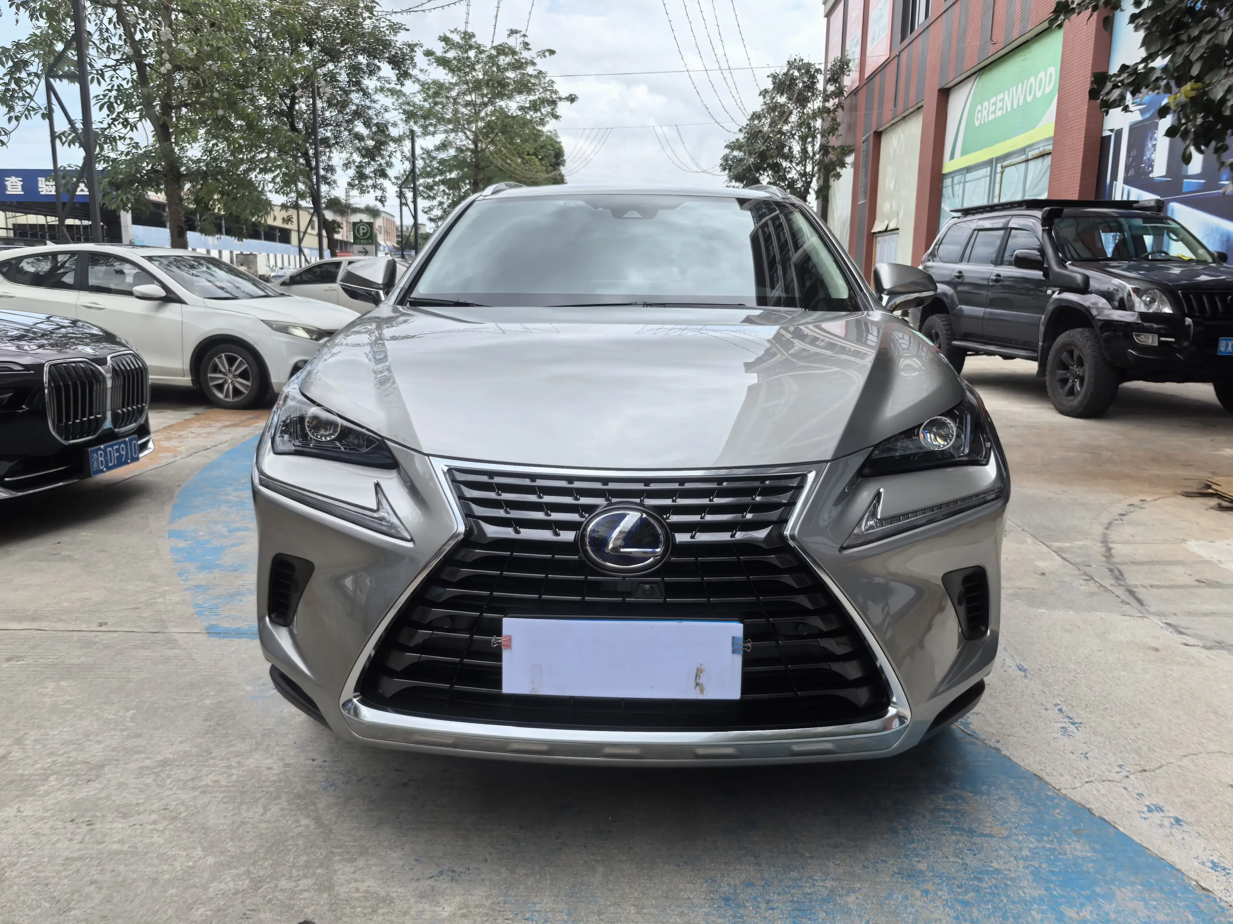 Lexus NX