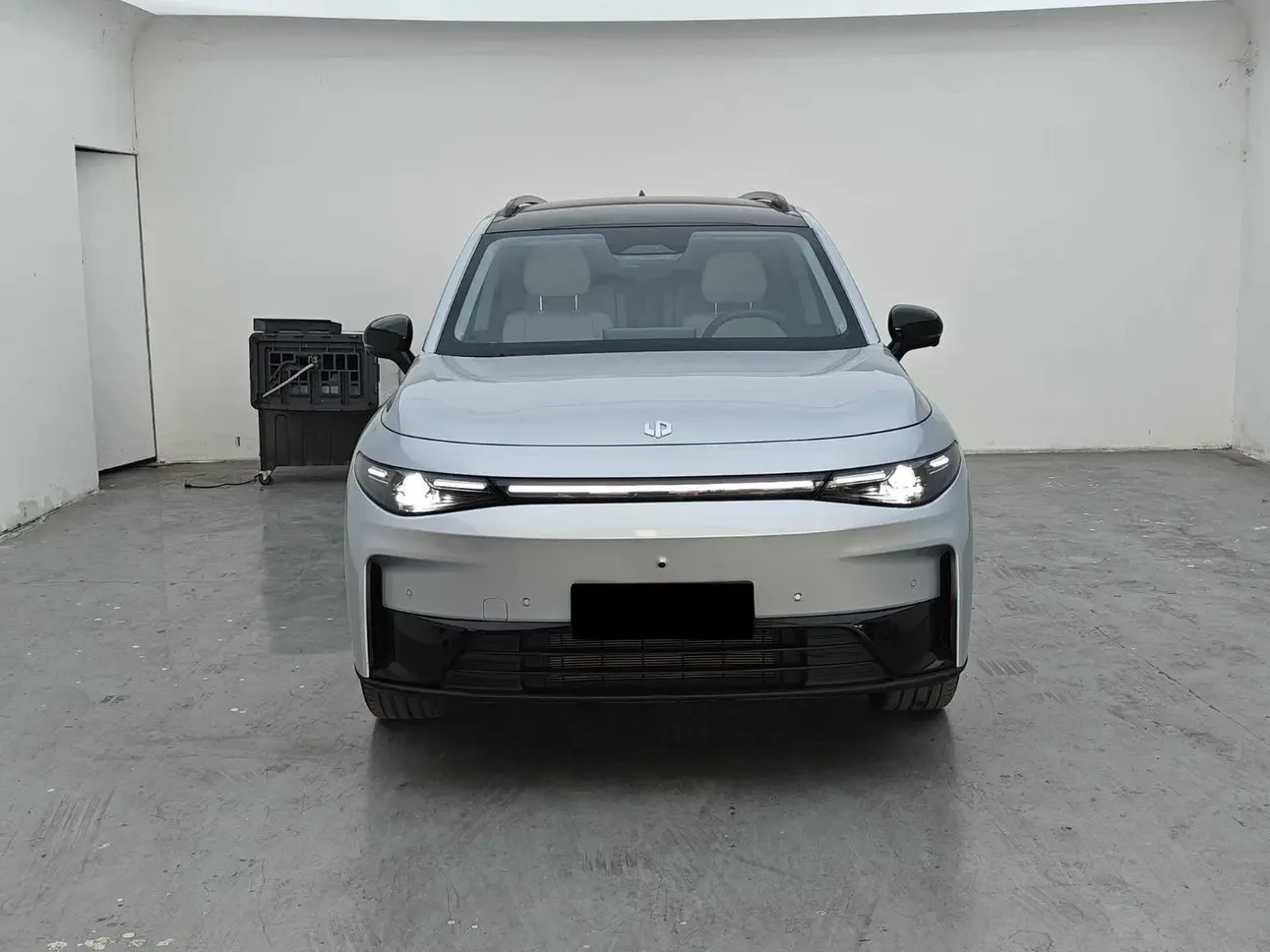 Leapmotor C16