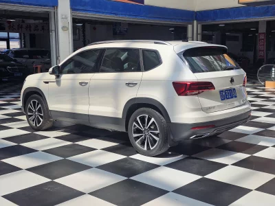Volkswagen Tharu