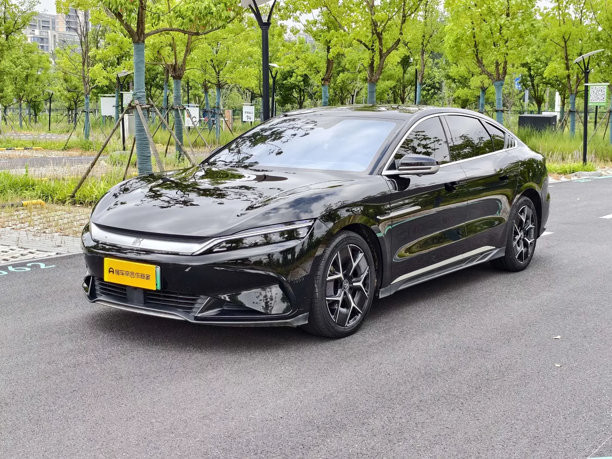 BYD Han EV