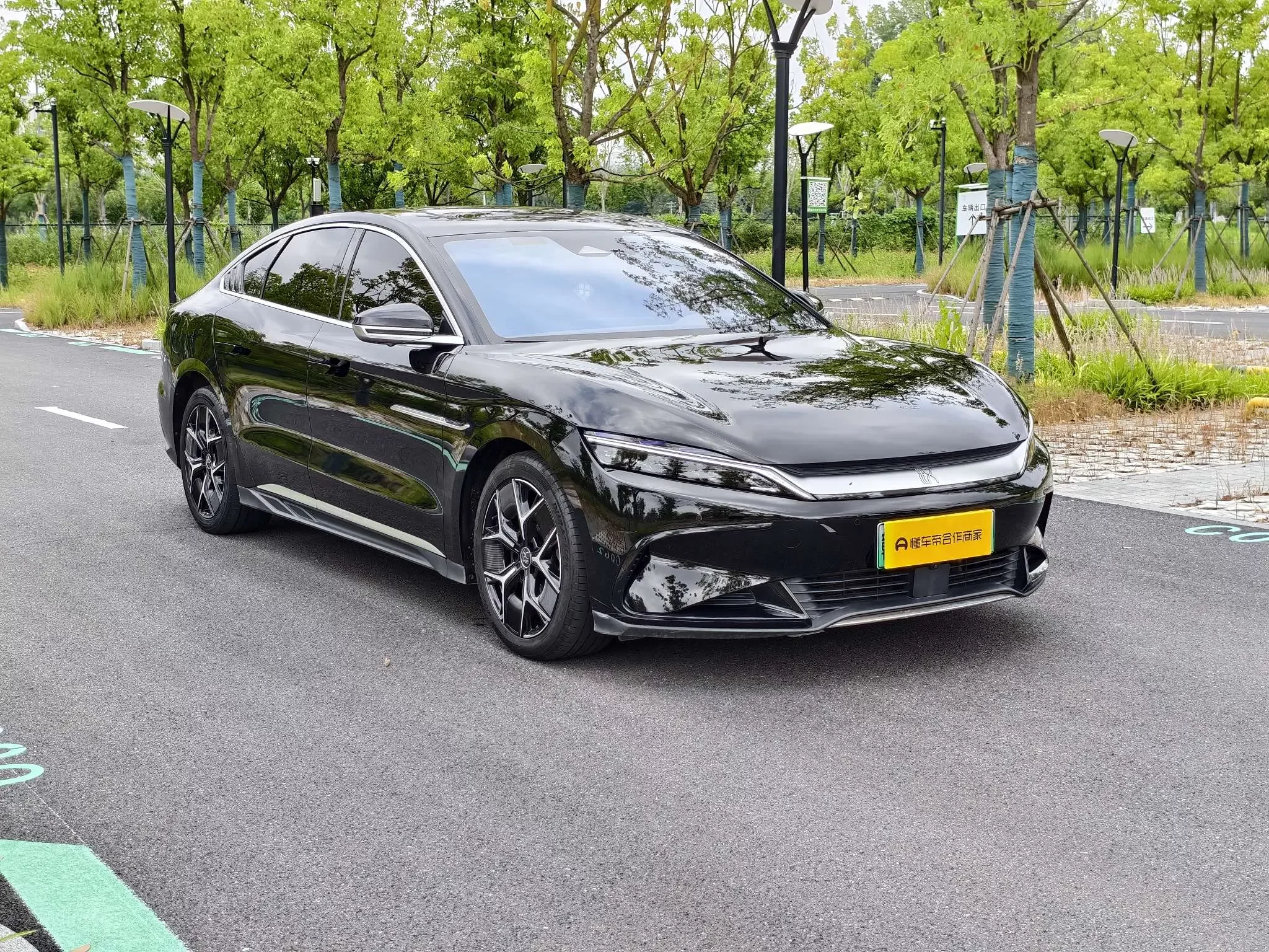 BYD Han EV