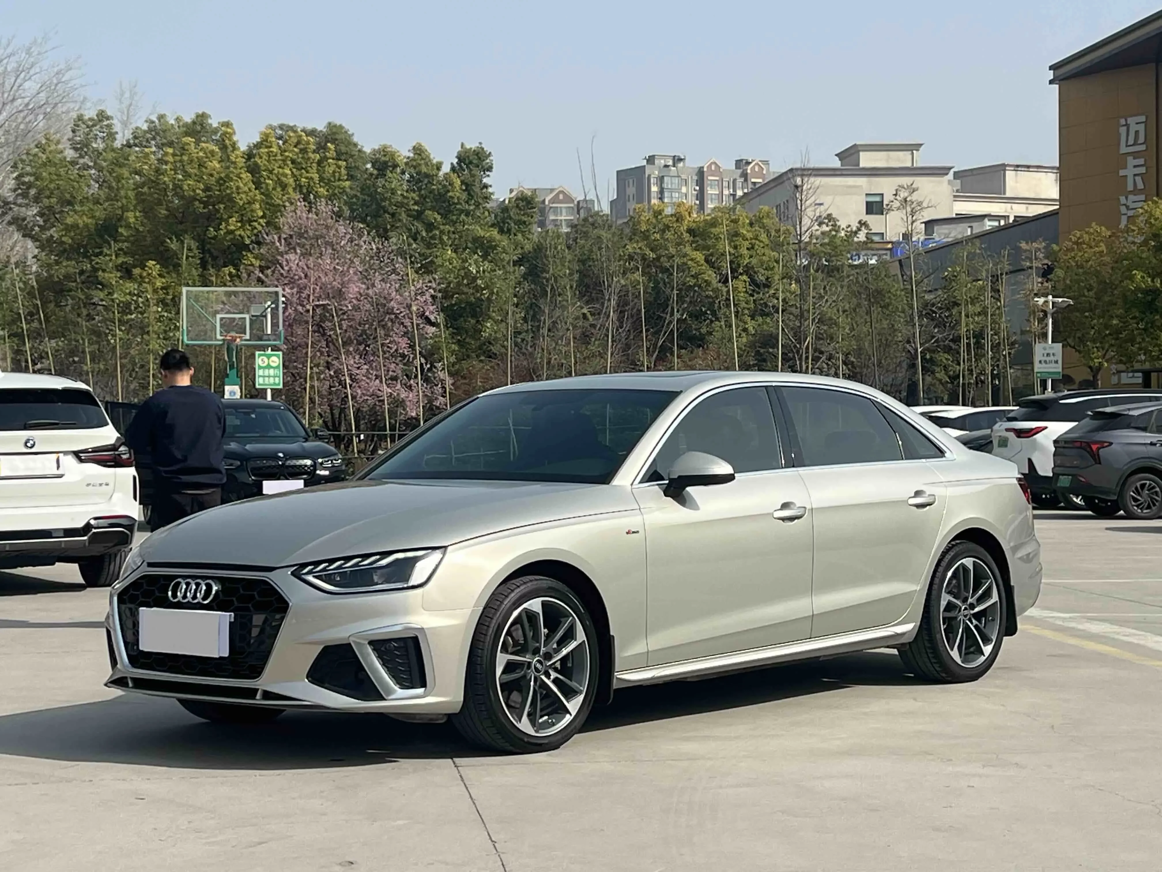 Audi A4L