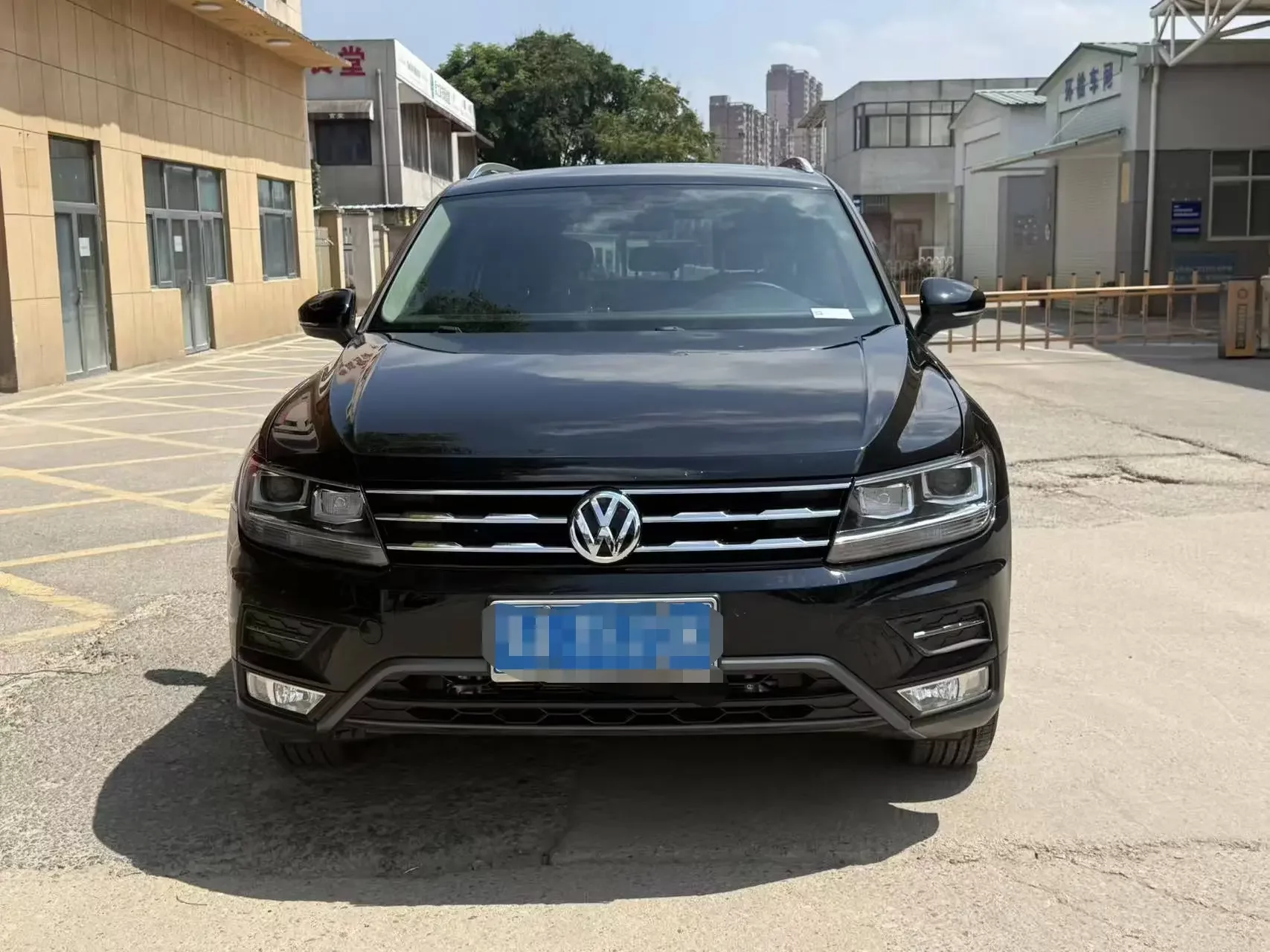 Volkswagen Tiguan L