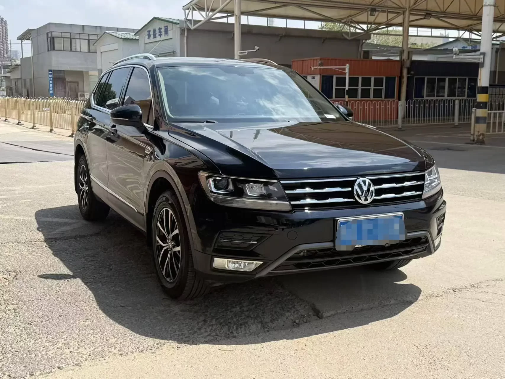 Volkswagen Tiguan L