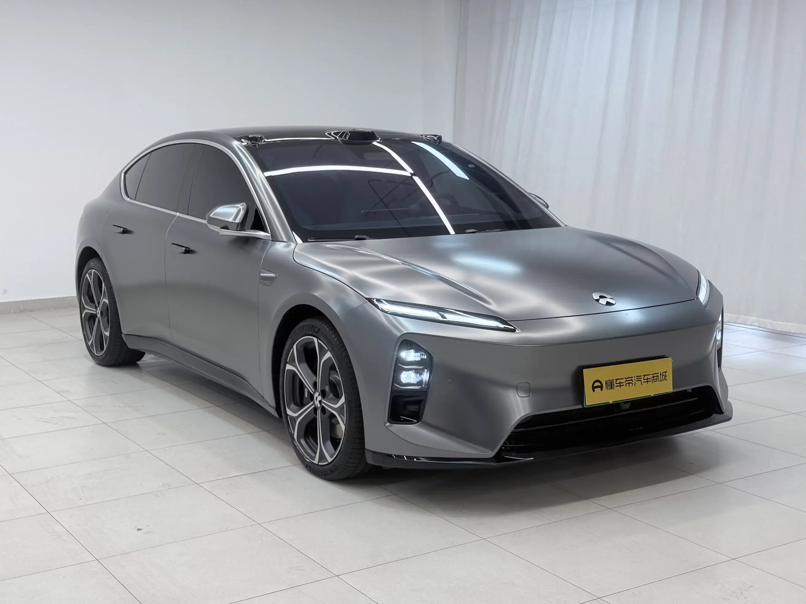 NIO ET5
