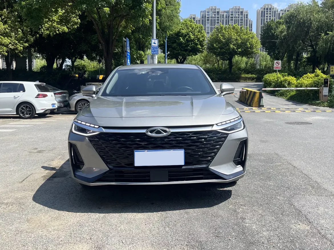 Chery Arrizo 8