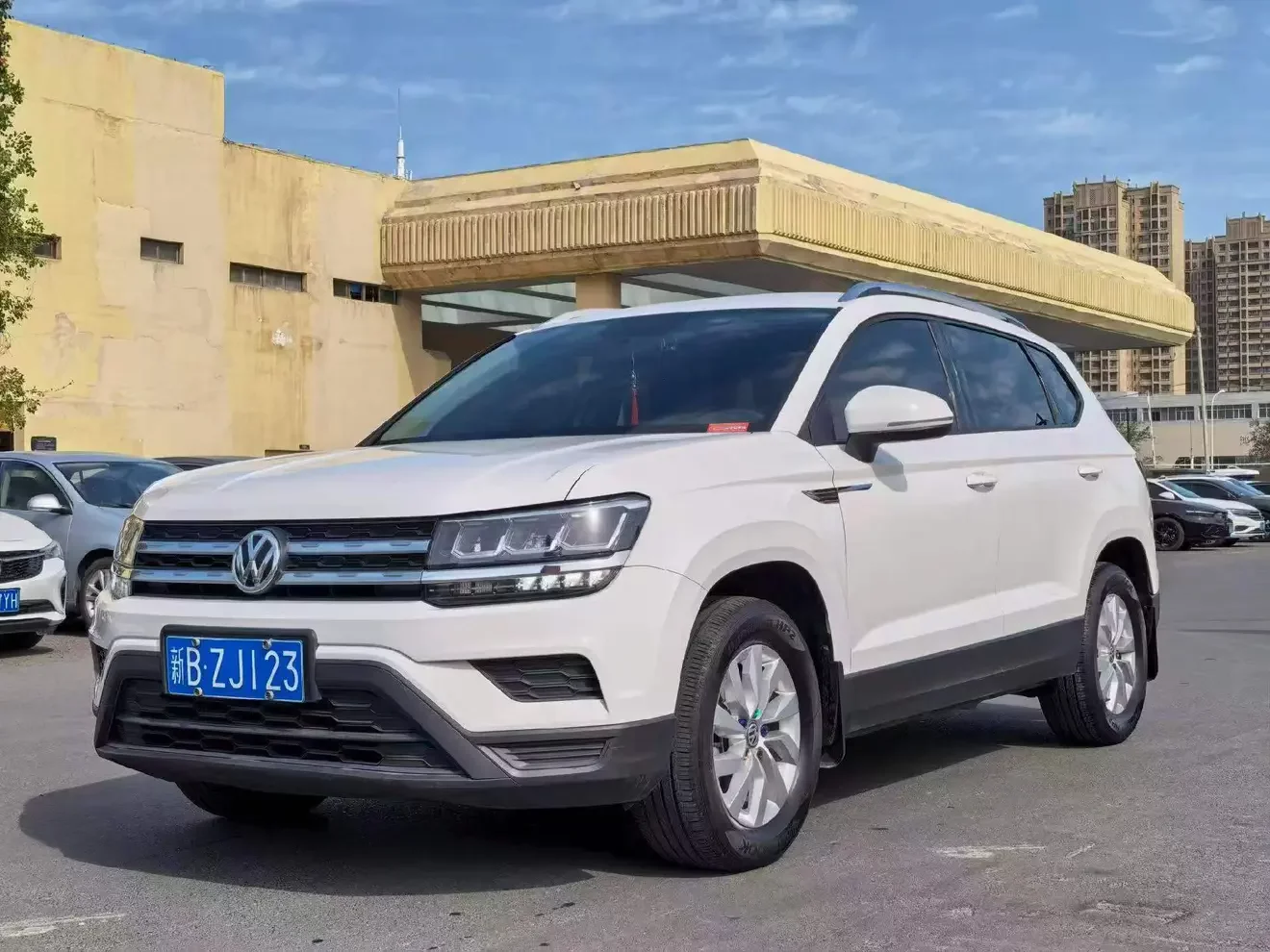 Volkswagen Tharu