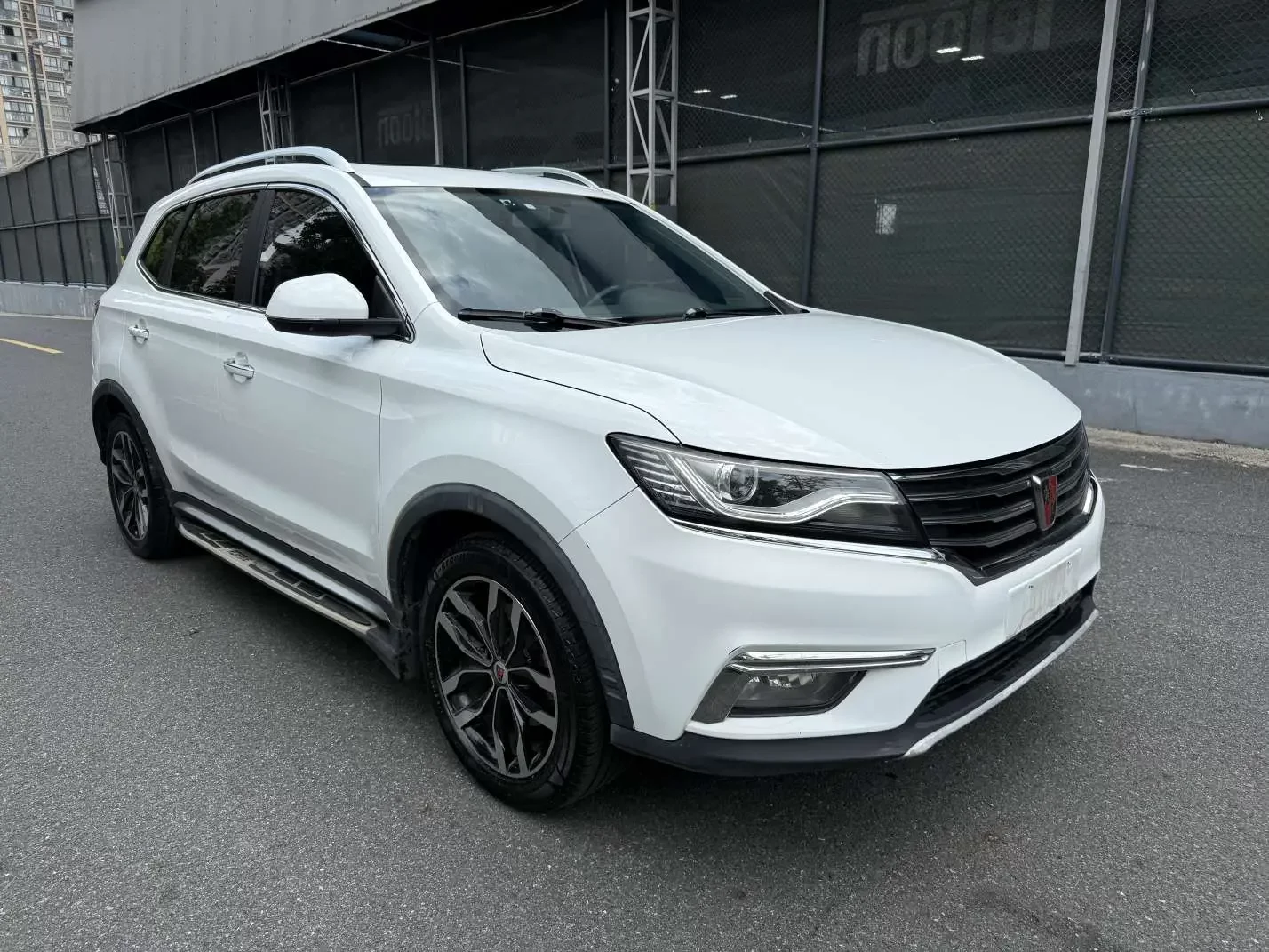 Roewe RX5