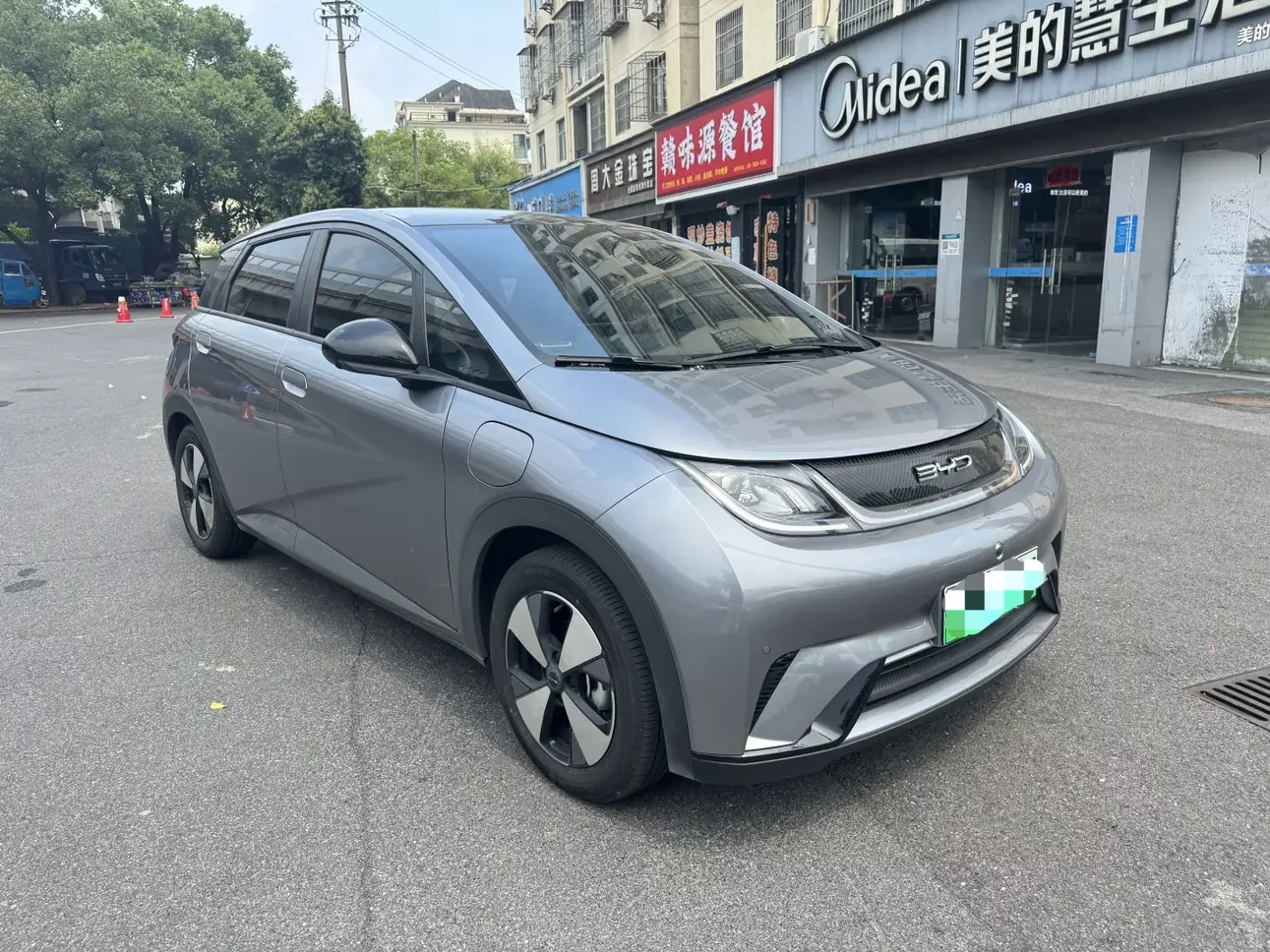 BYD dolphin