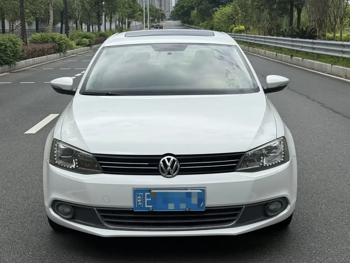 Volkswagen Sagitar