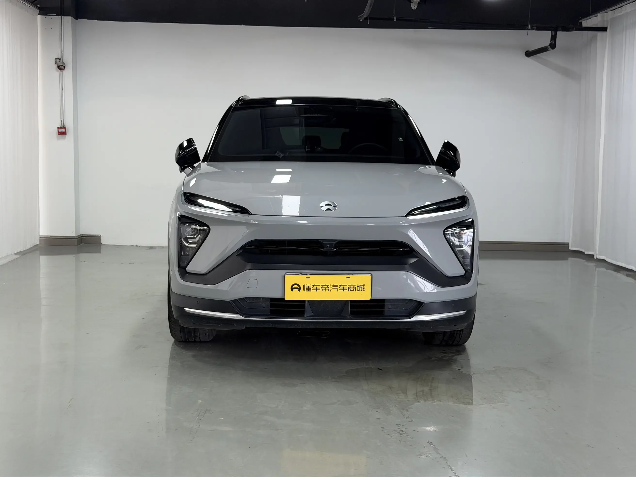 NIO ES6