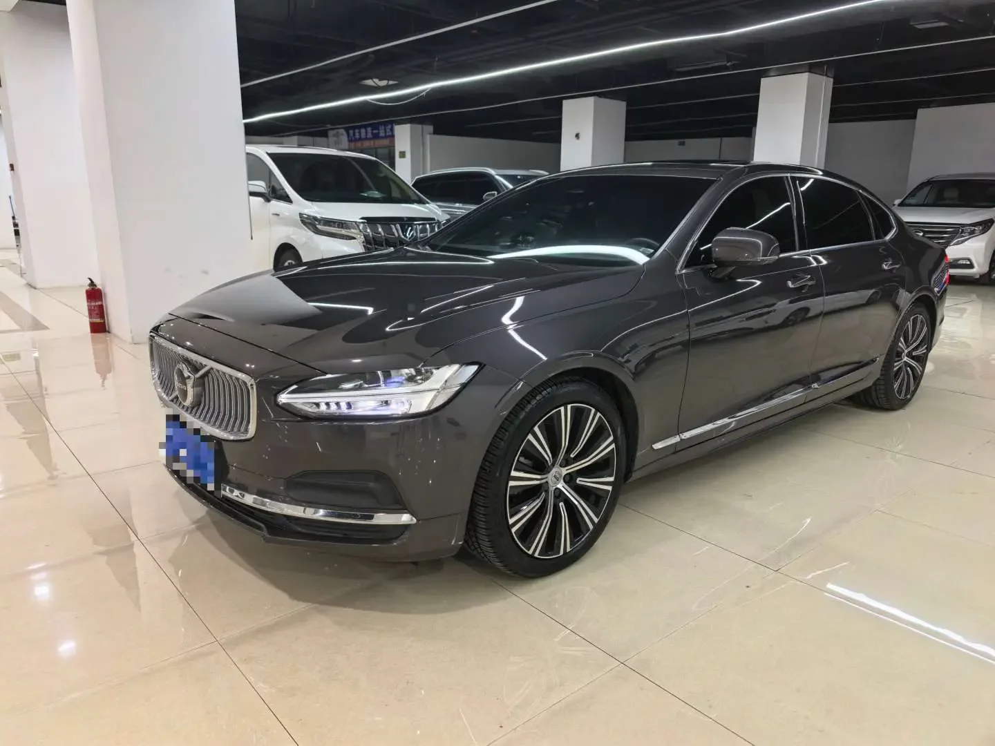 Volvo S90