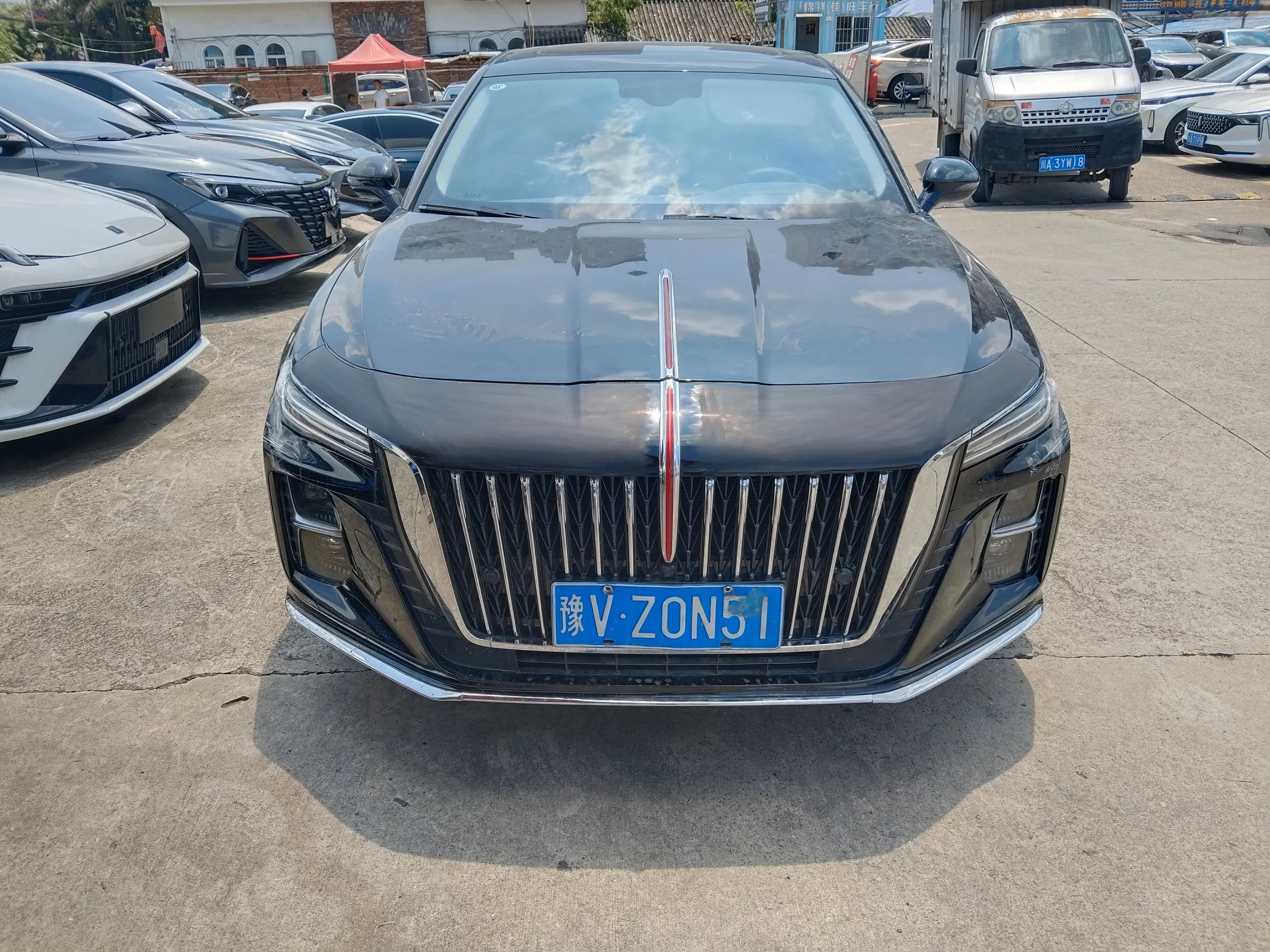 Hongqi H5