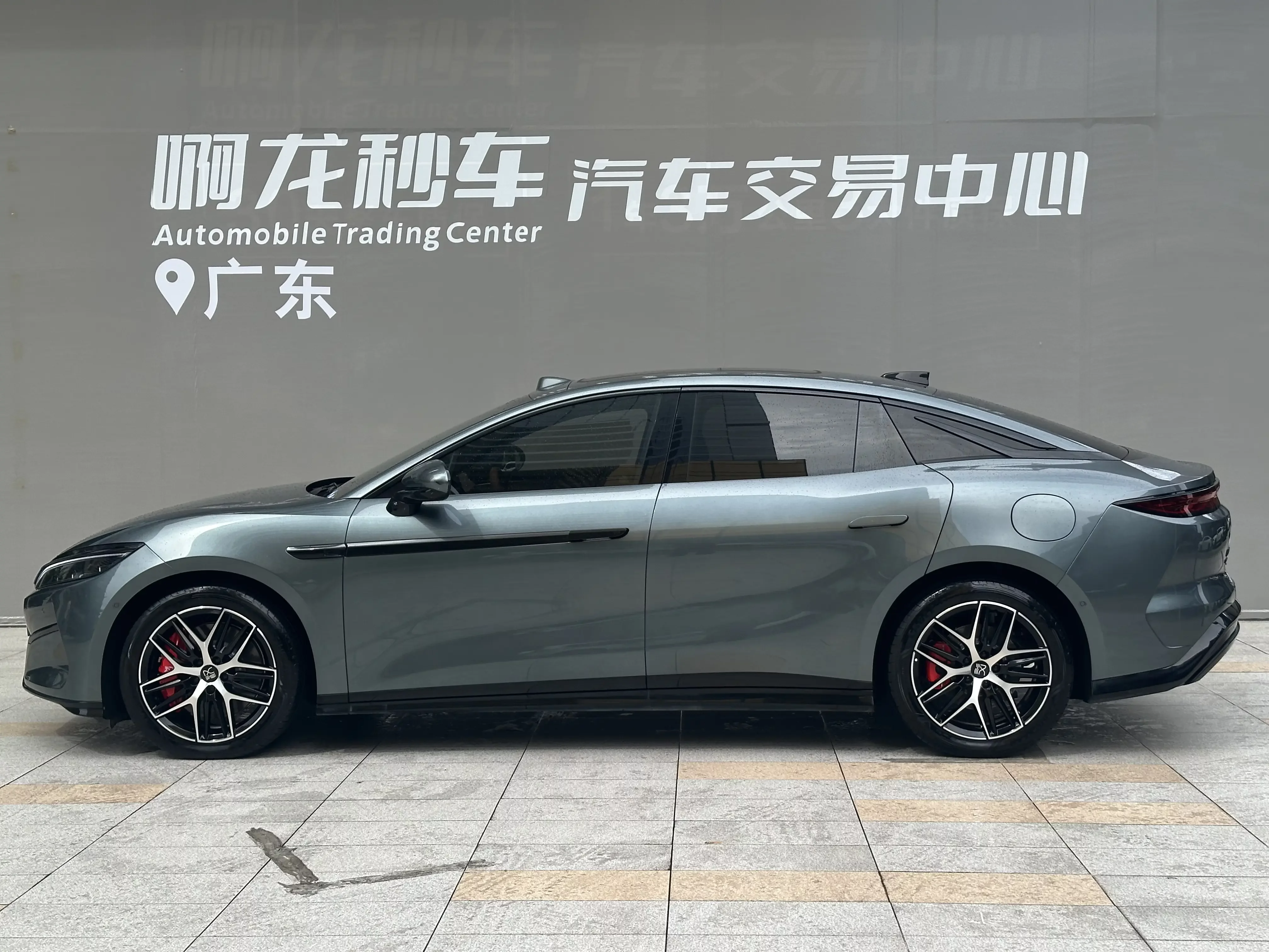 BYD Han L DM