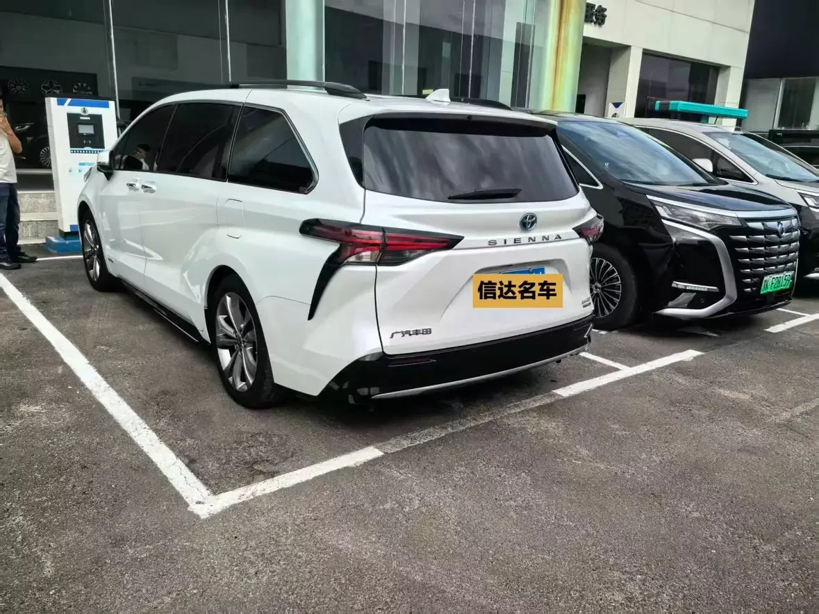 Toyota Sienna