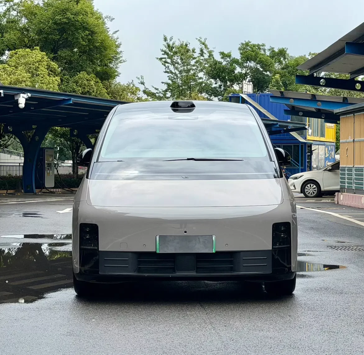 Li MEGA (Ideal MEGA)
