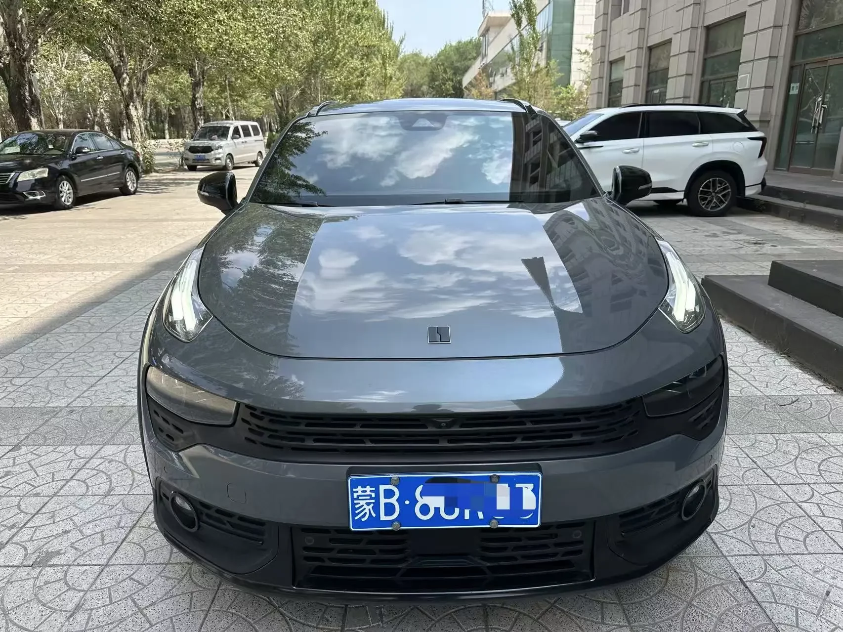 Lynk & Co 02