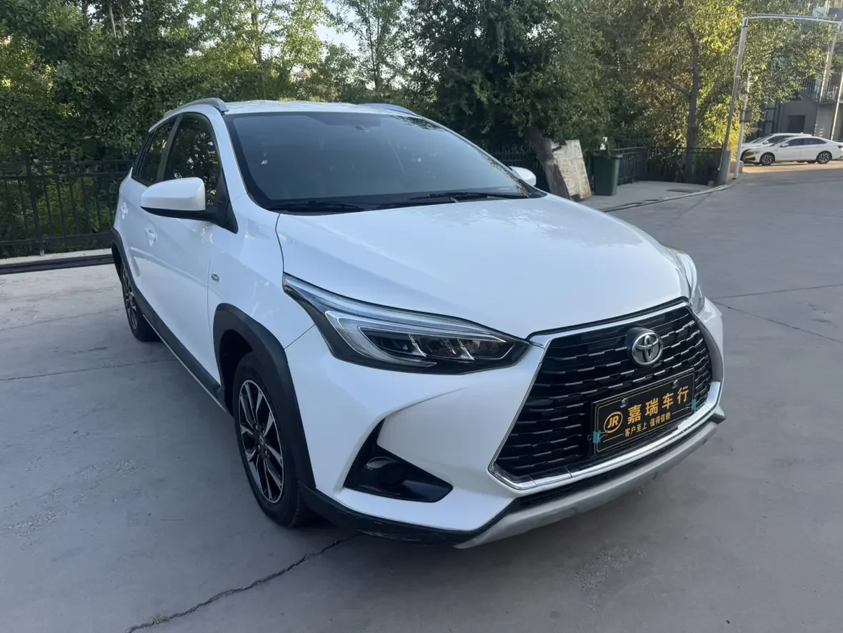 Toyota Yaris L