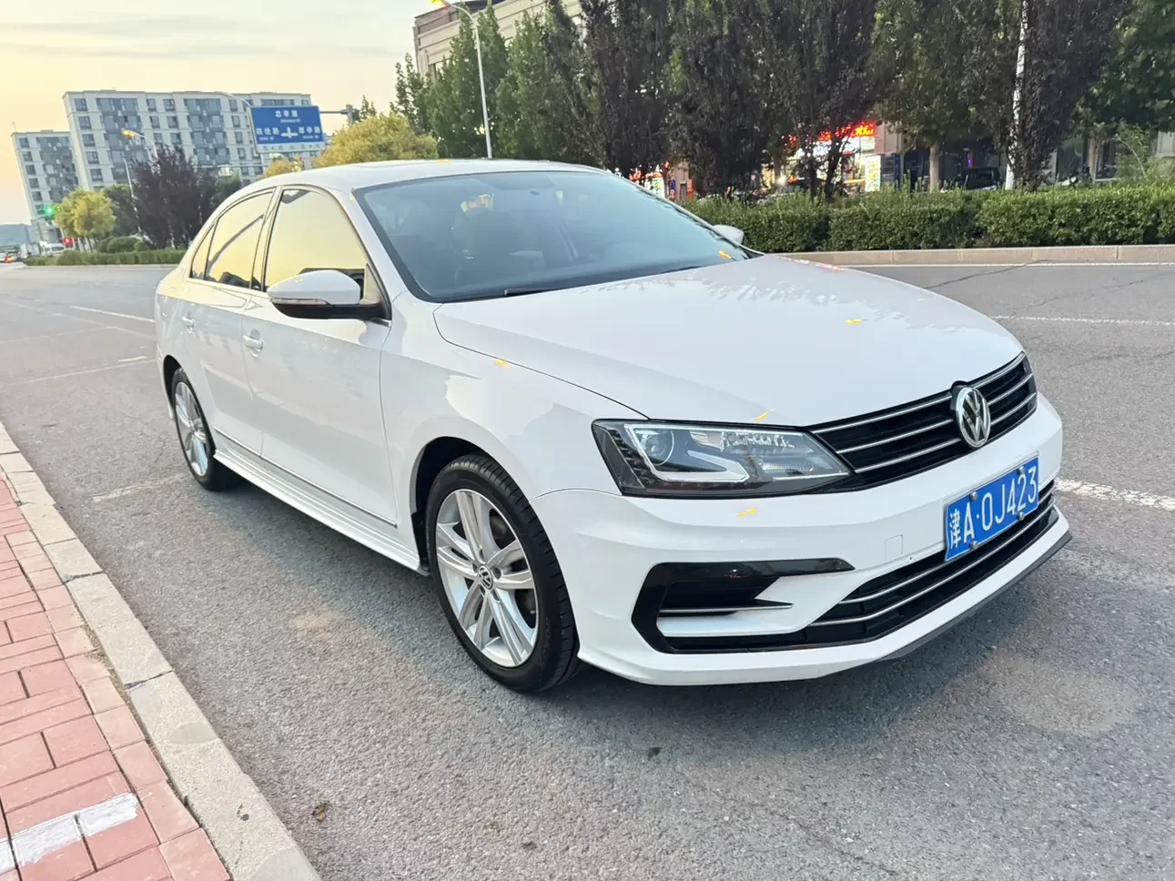 Volkswagen Sagitar
