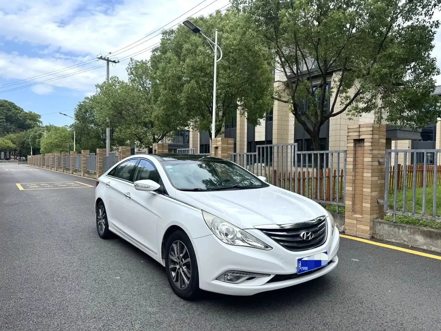 Hyundai sonata eight