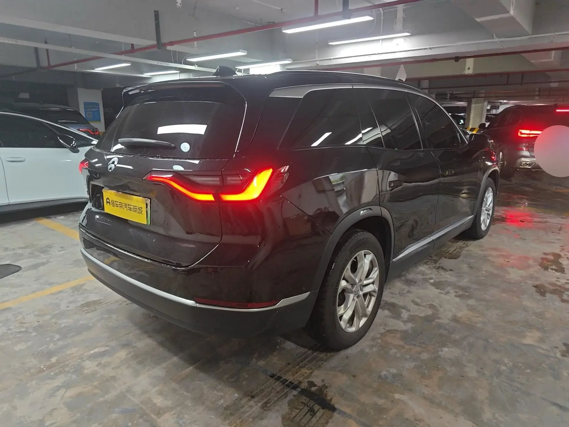 NIO ES8
