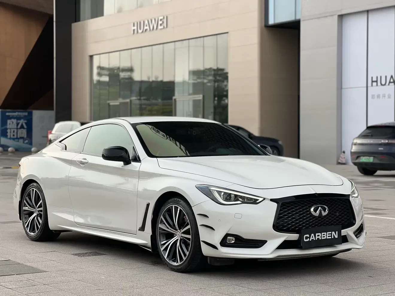 Infiniti Q60