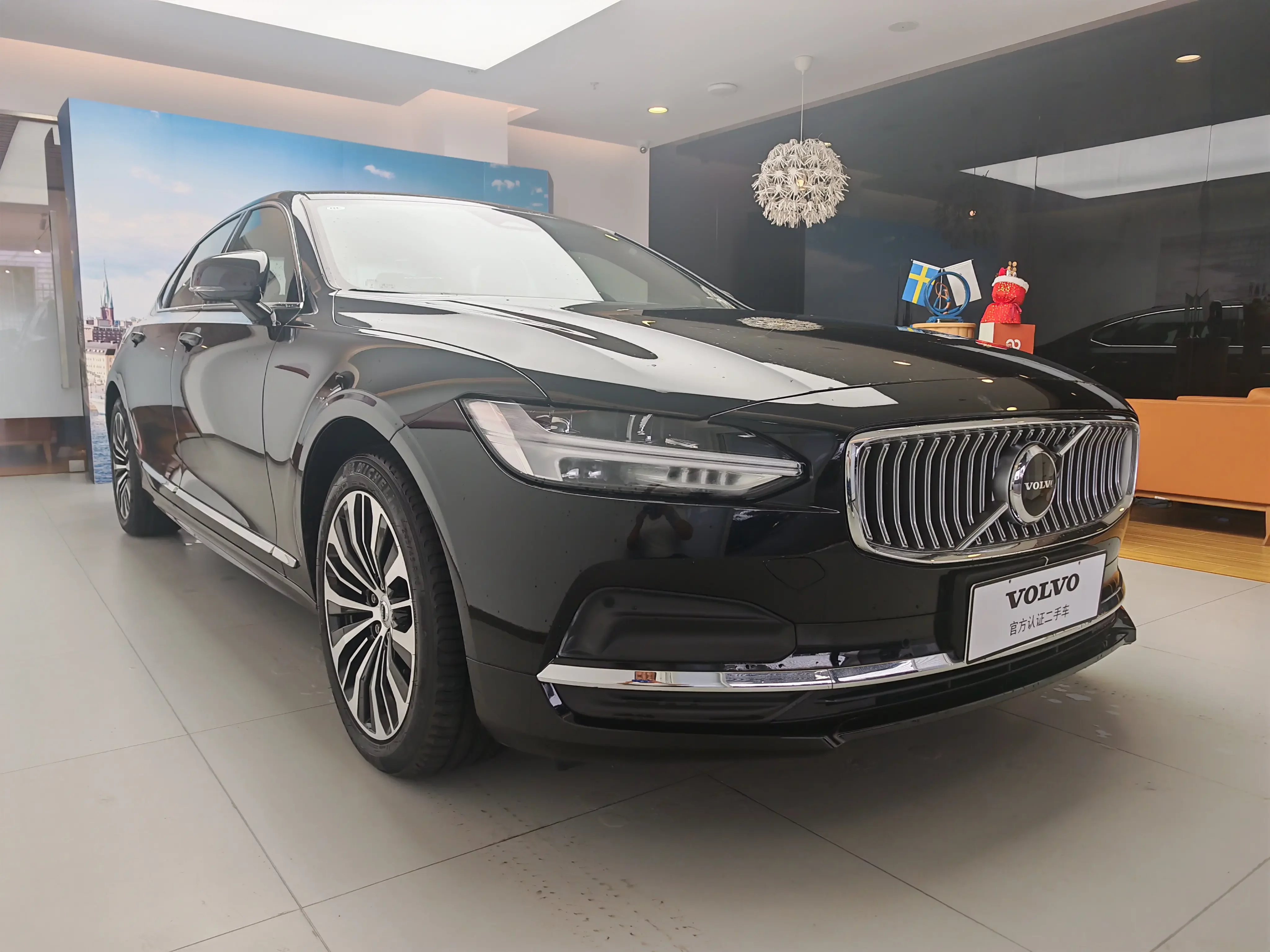 Volvo S90