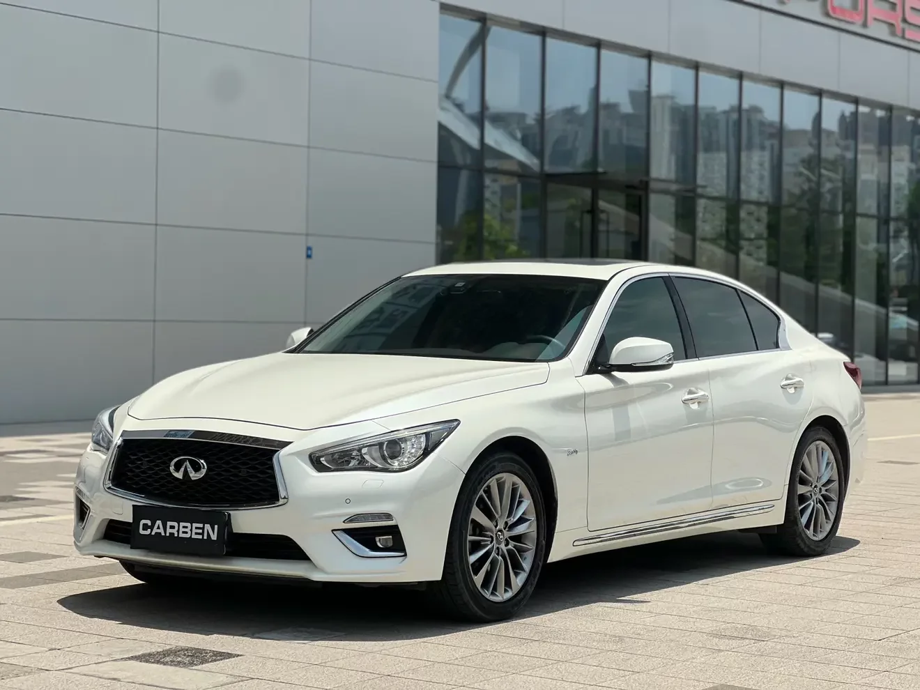 Infiniti Q50L