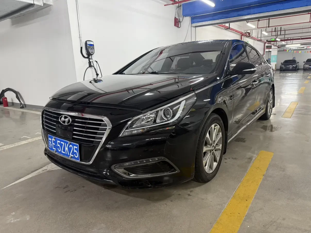 Hyundai sonata nine