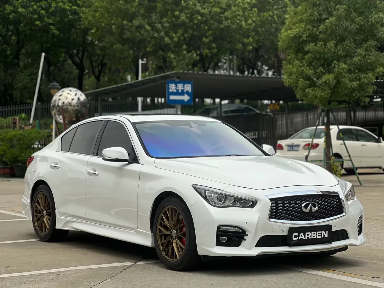 Infiniti Q50