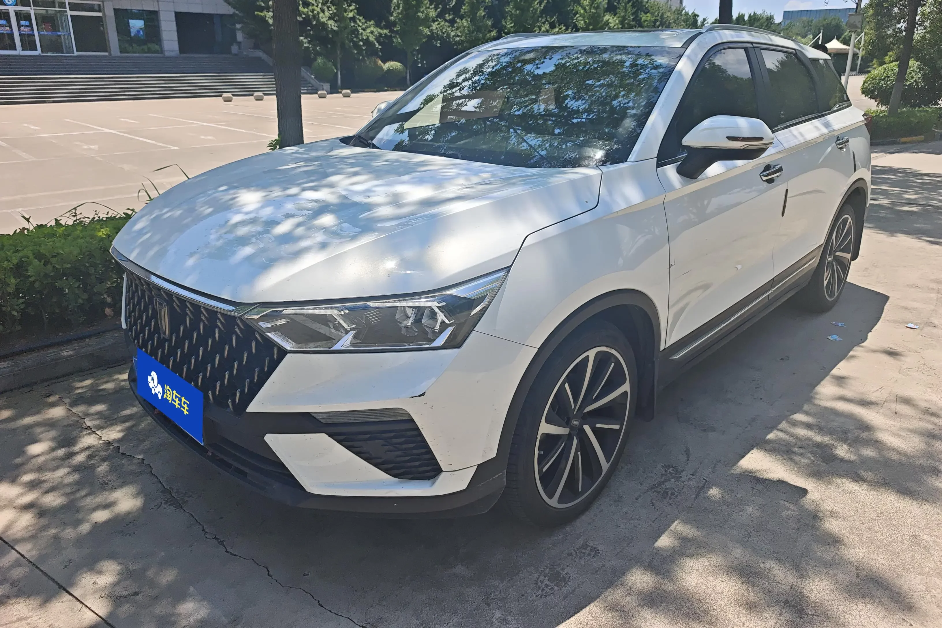 FAW Bestune T77 (Besturn T77)